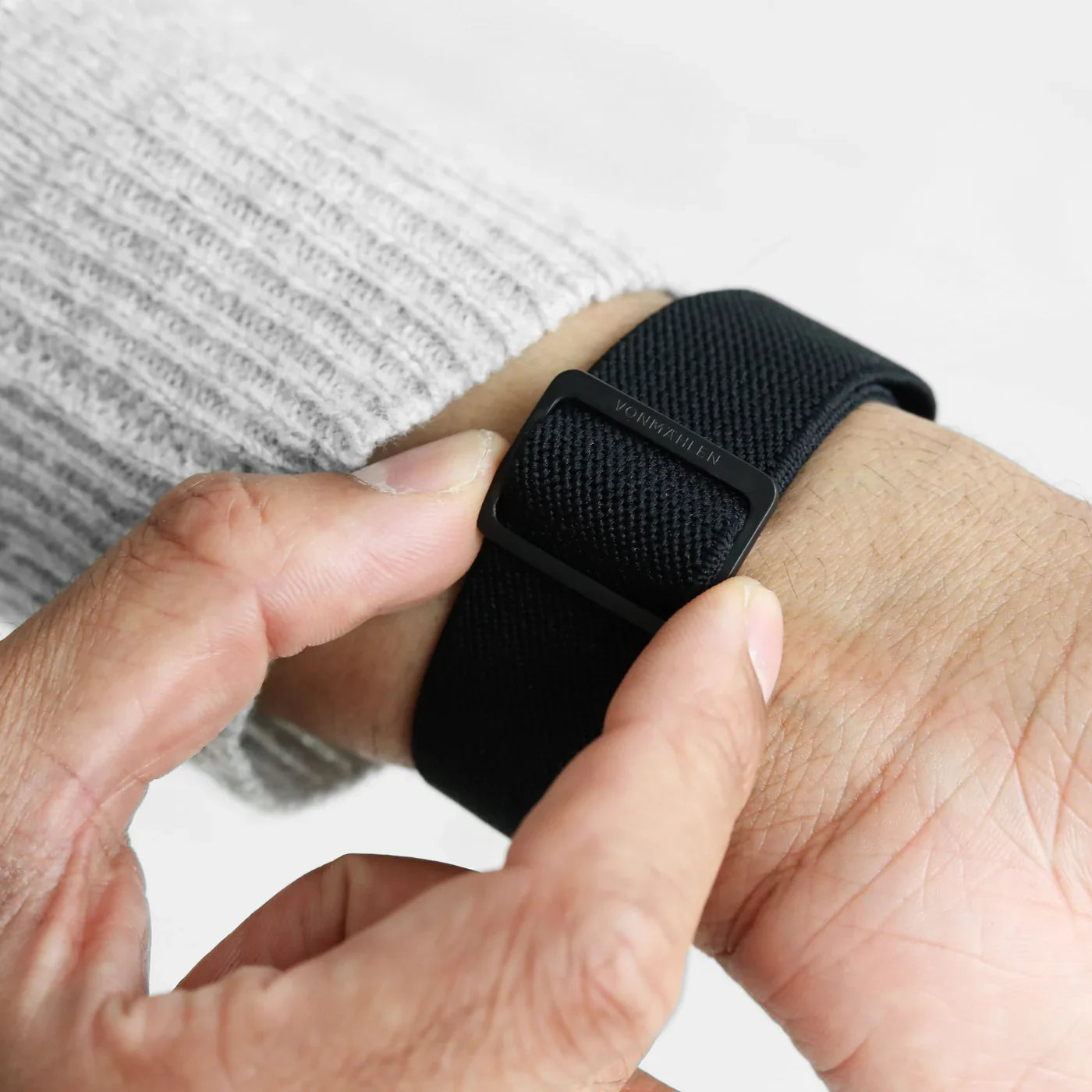 Vonmahlen Classic Nylon Loop One Size All Black (For Apple Watch 44 | 45 | 46 | 49Mm)