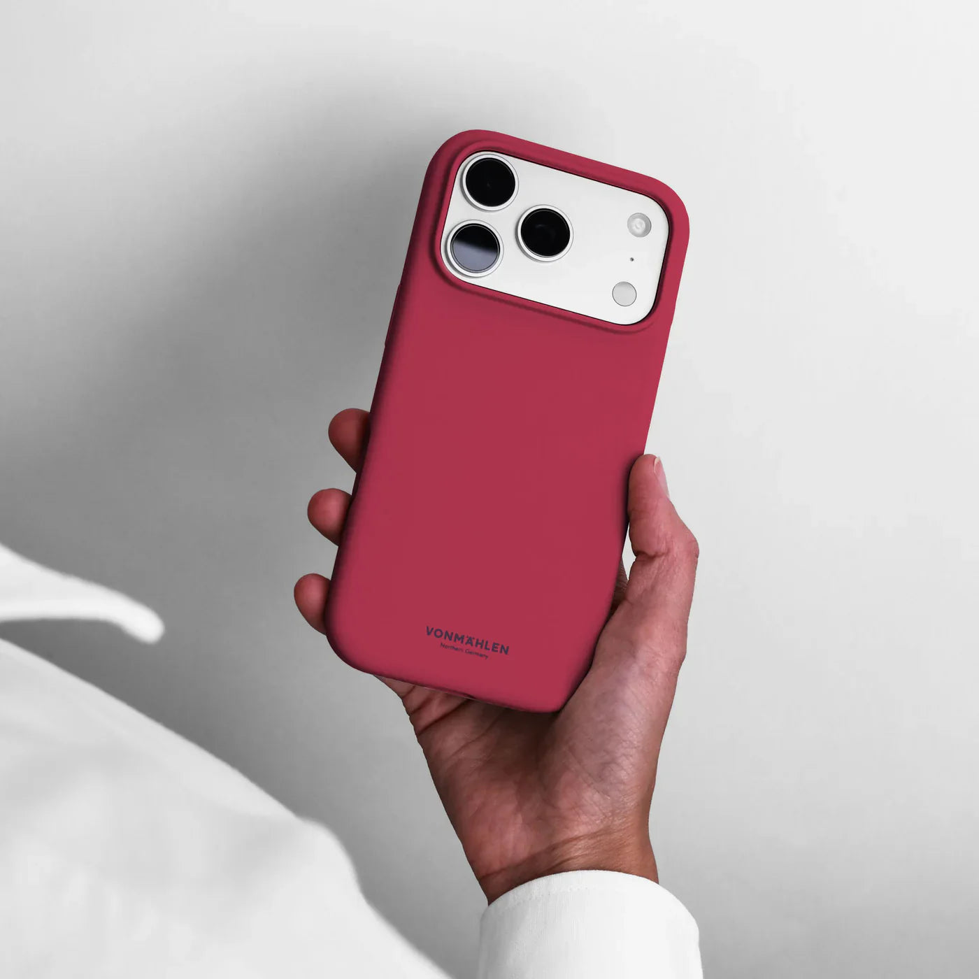 Vonmahlen Soft Silicone Case Iphone 17 Pro Max Dark Red