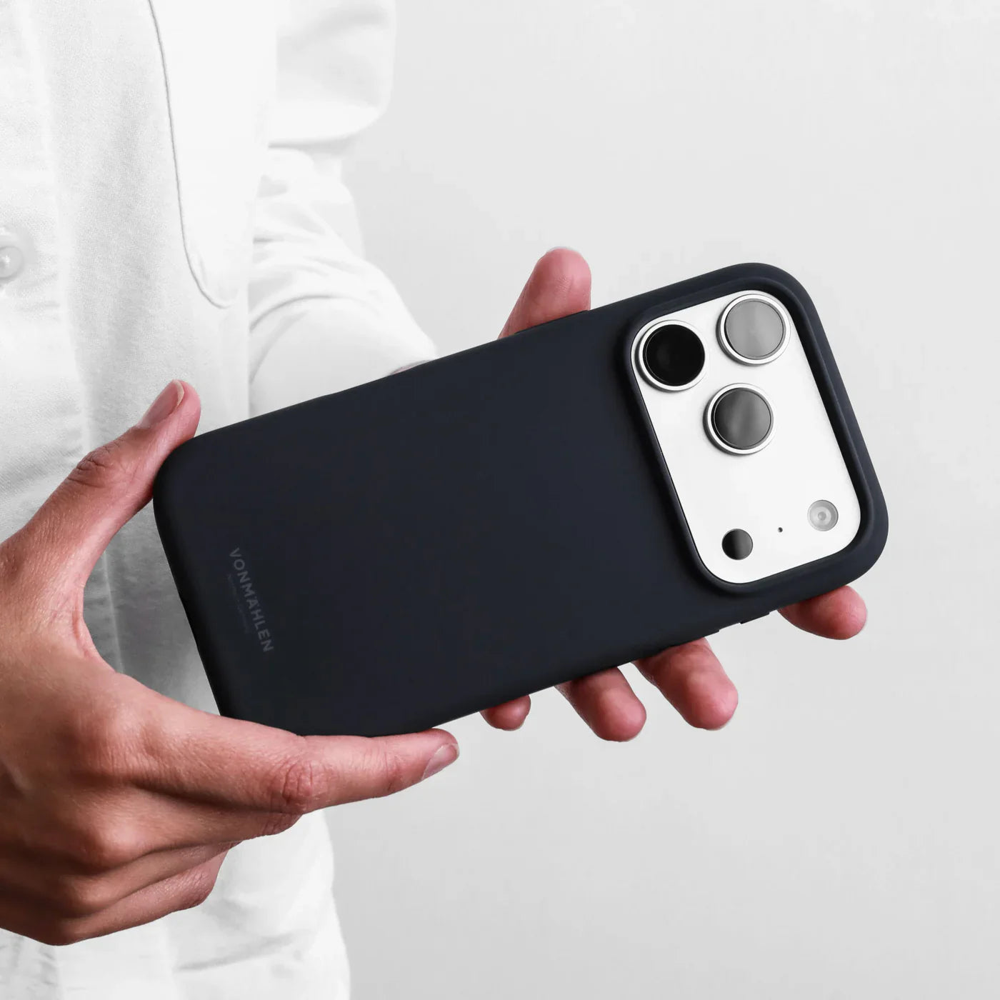 Vonmahlen Soft Silicone Case Iphone 17 Pro Max Navy
