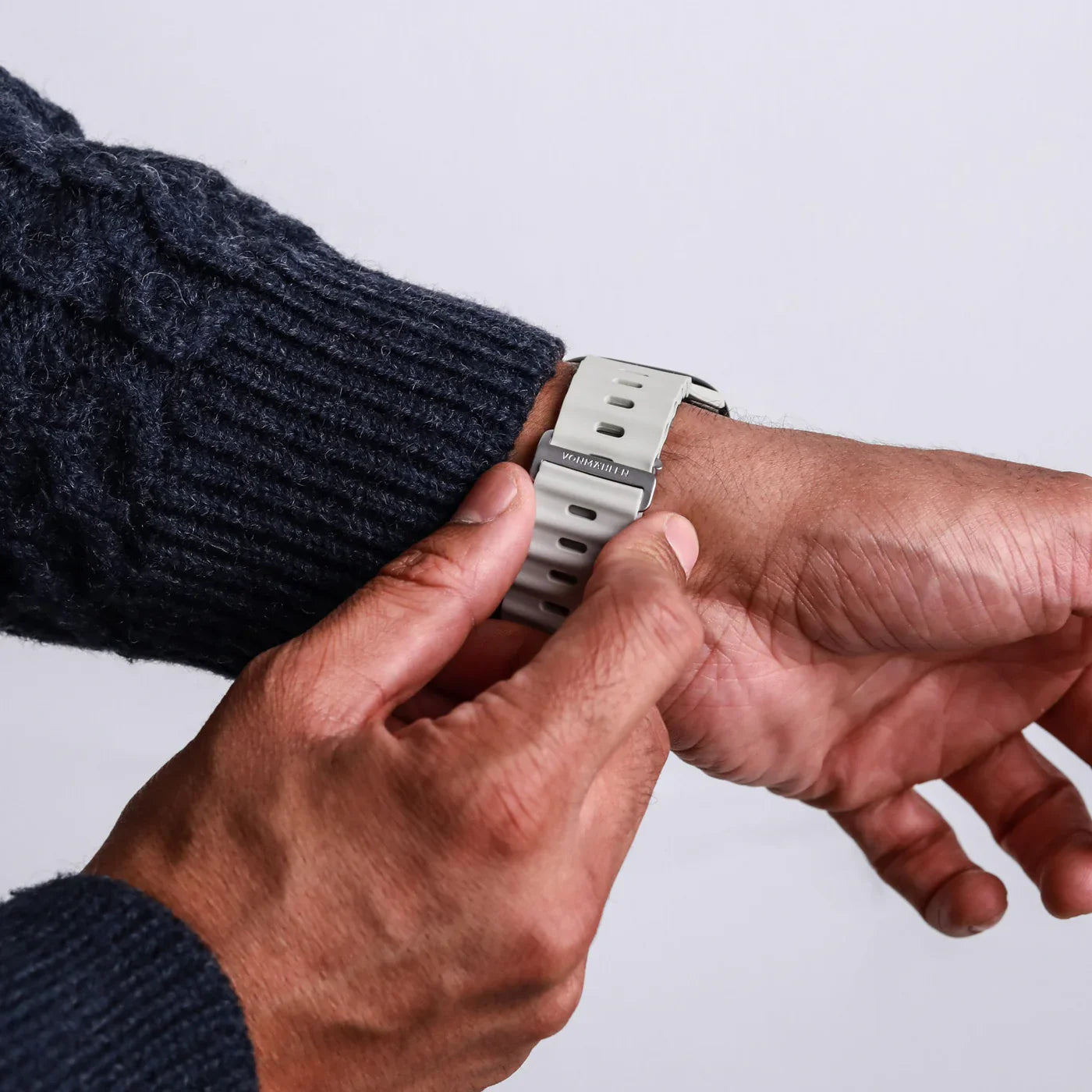 Vonmahlen Wave Band 2 One Size Cream (For Apple Watch 42 | 44 | 45 | 49Mm)