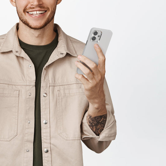 حافظة هاي فن تينت ماغسيف من السيليكون باللون الأبيض، لهاتف آيفون 16 بلس، 6.7 بوصة