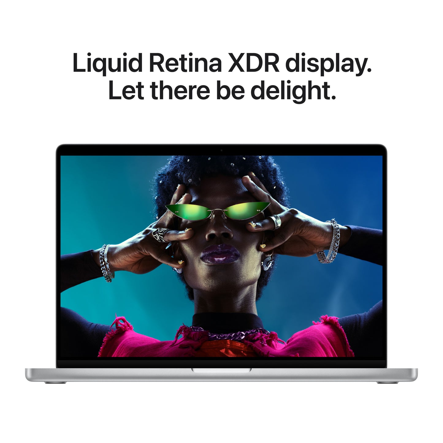 MacBook_Pro_16-in_M5_Max_Silver_PDP_Image_Position_6__en-AE