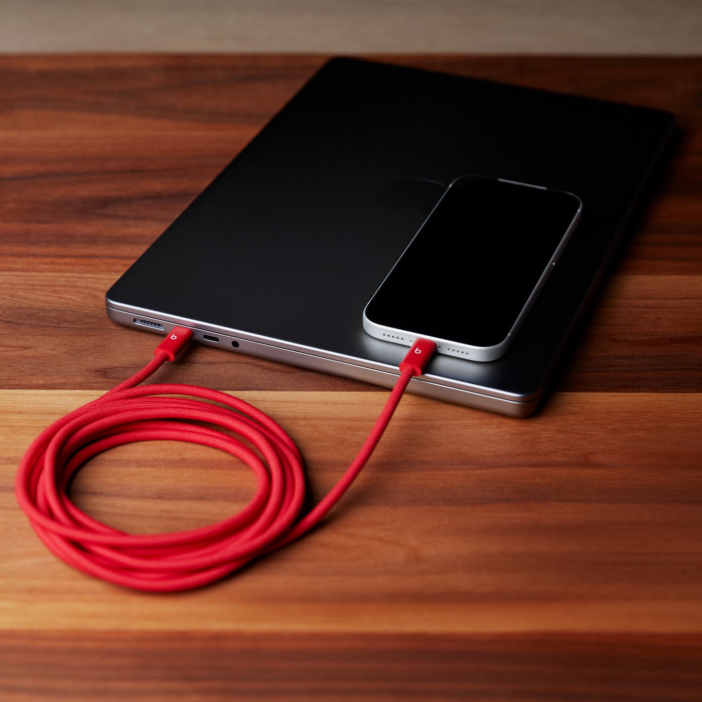 Beats 240W USB-C to USB-C Braided Cable (3 m / 10 ft) - Rapid Red
