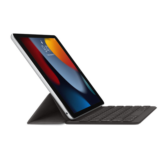 Smart Keyboard iPad (الجيل الثامن) - العربية