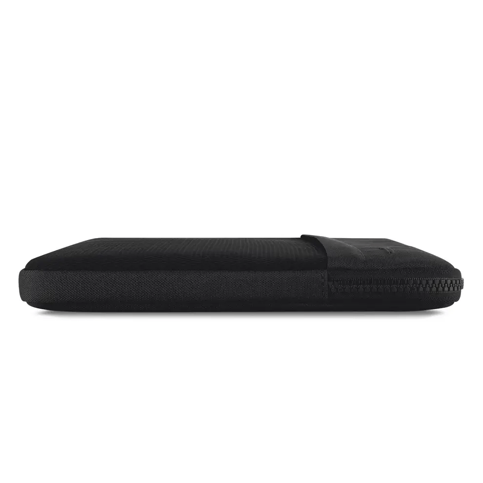 Pipetto MacBook Pro 16/Air 15  Expand Sleeve - Black