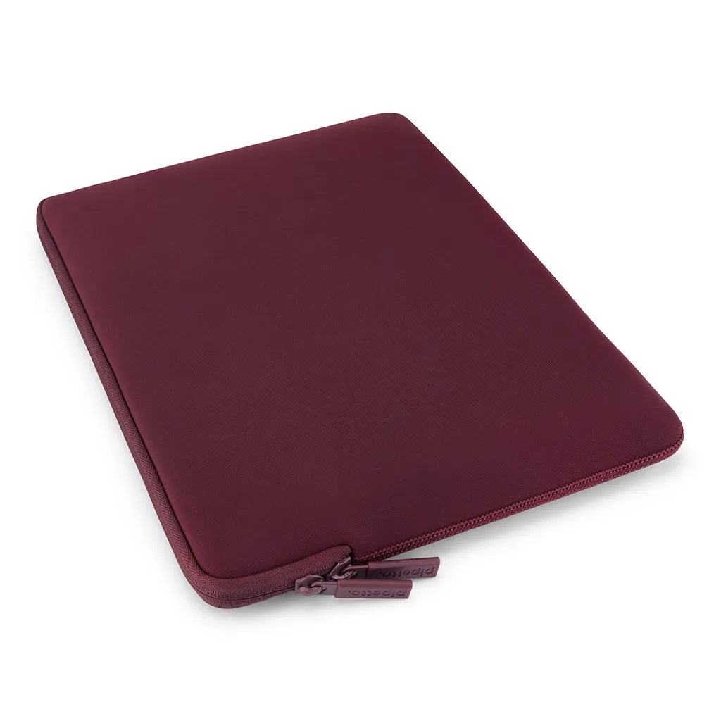 Pipetto MacBook Neo 13 (A18 Pro)  Classic Fit Sleeve - Burgundy