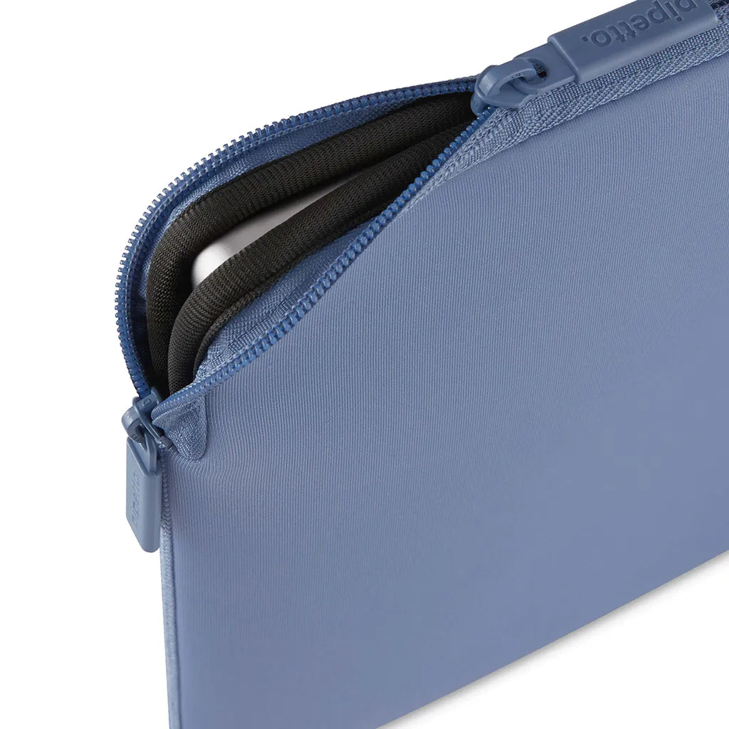 Pipetto MacBook Neo 13 (A18 Pro)  Classic Fit Sleeve - Lavender