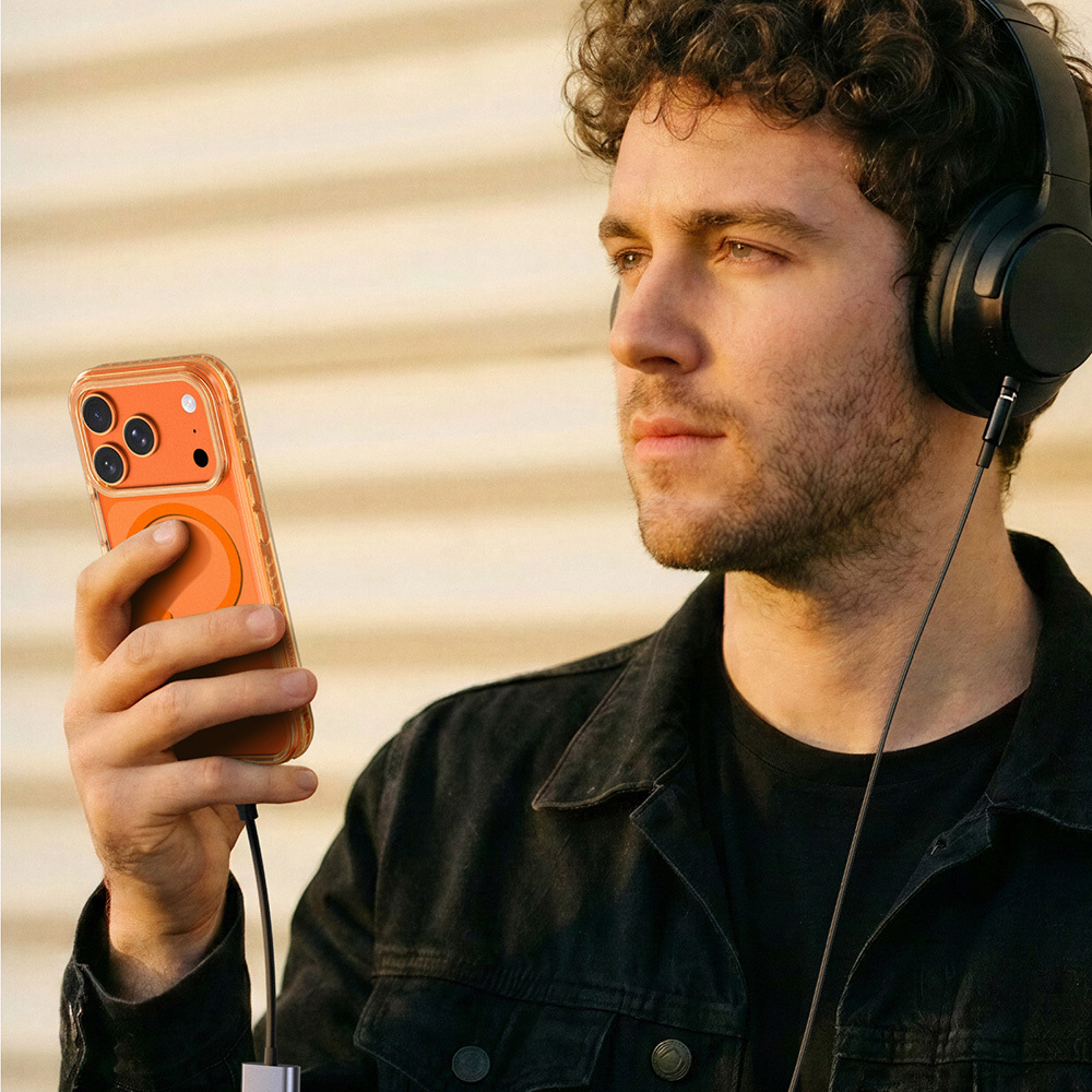 Amazingthing At Usb-C To 3.5Mm Audio & Charging Hub