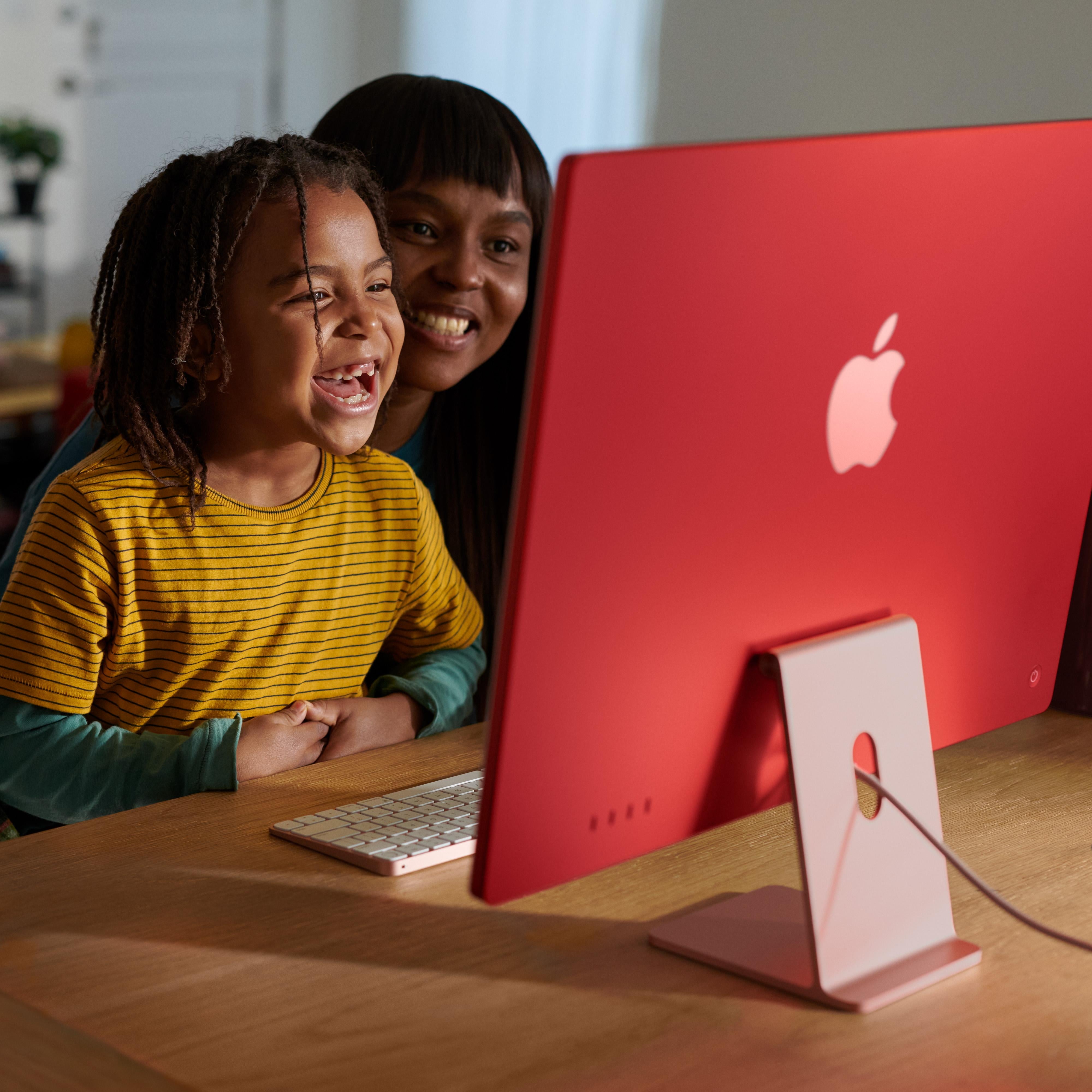 24-inch iMac with Retina 4.5K display: Apple M3 chip with 8‑core